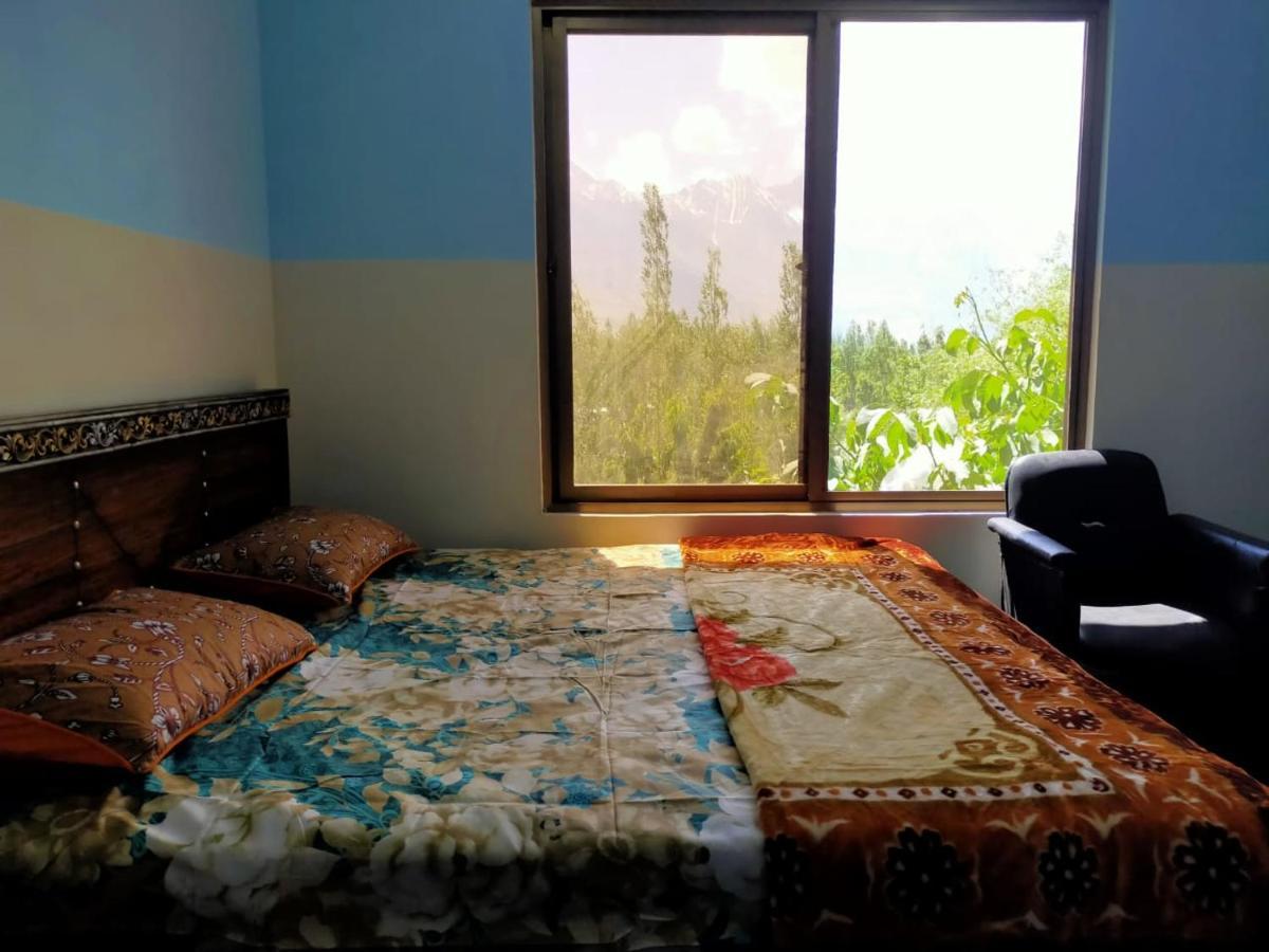 Ilyasin Guest House Skardu Exterior photo