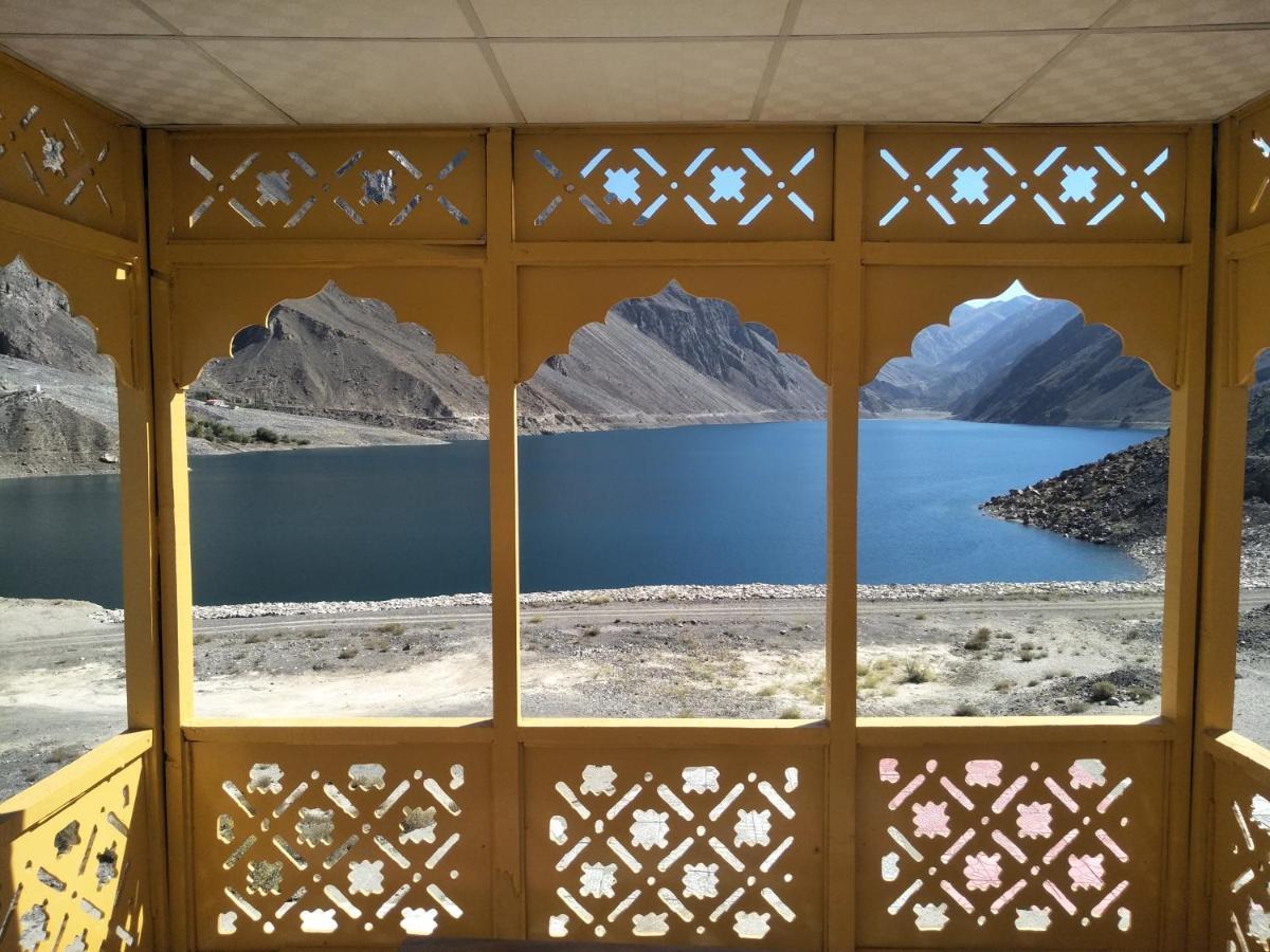 Ilyasin Guest House Skardu Exterior photo